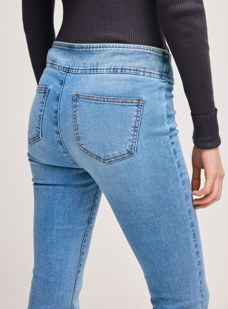 Jeans Boot Cut con Cinturón Denim-3