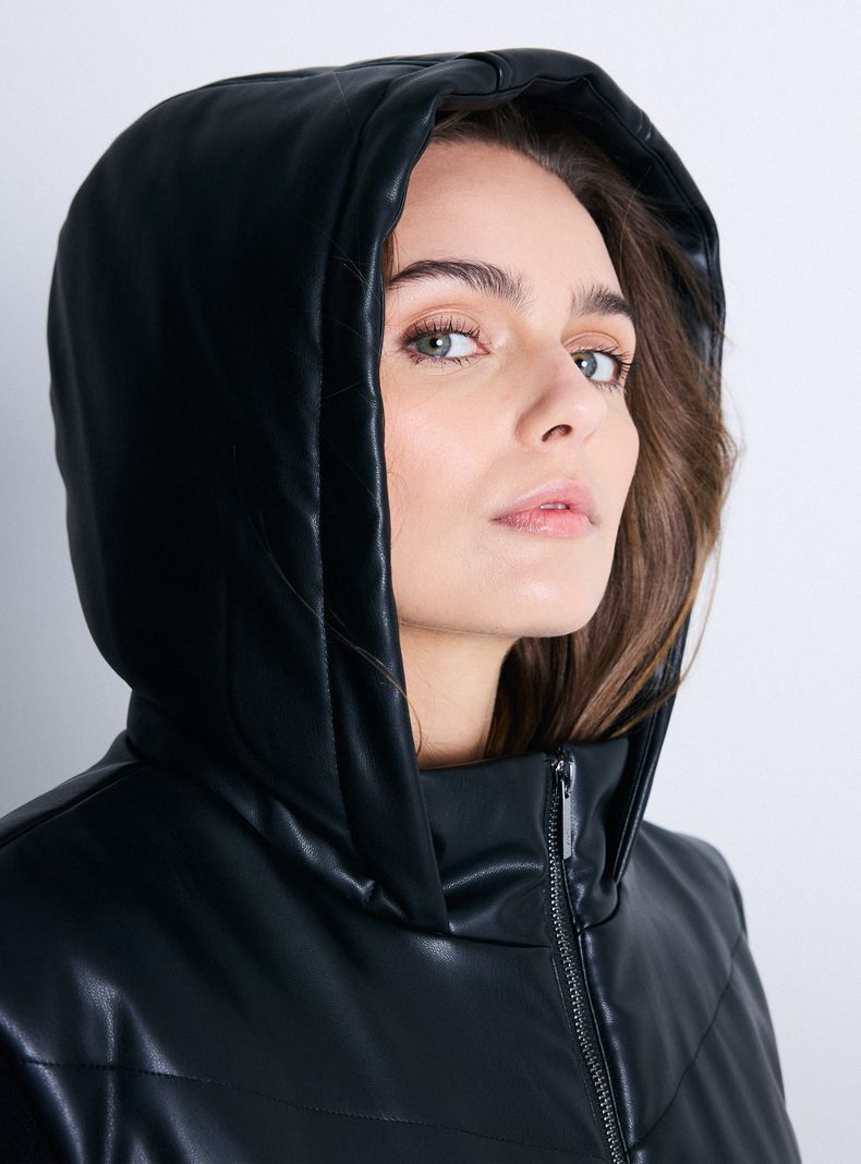 Parka Larga de Cuero Sintético Acolchado-3