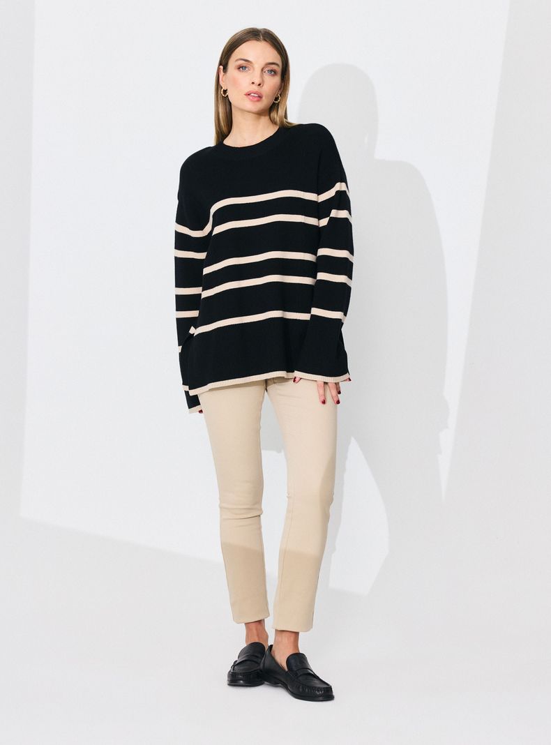 Sweater Listado con Abertura en Costados-4