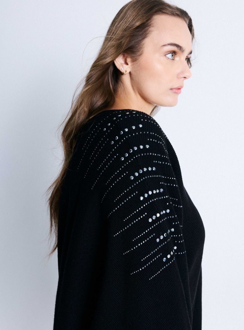 Sweater Liviano con Tachas-2