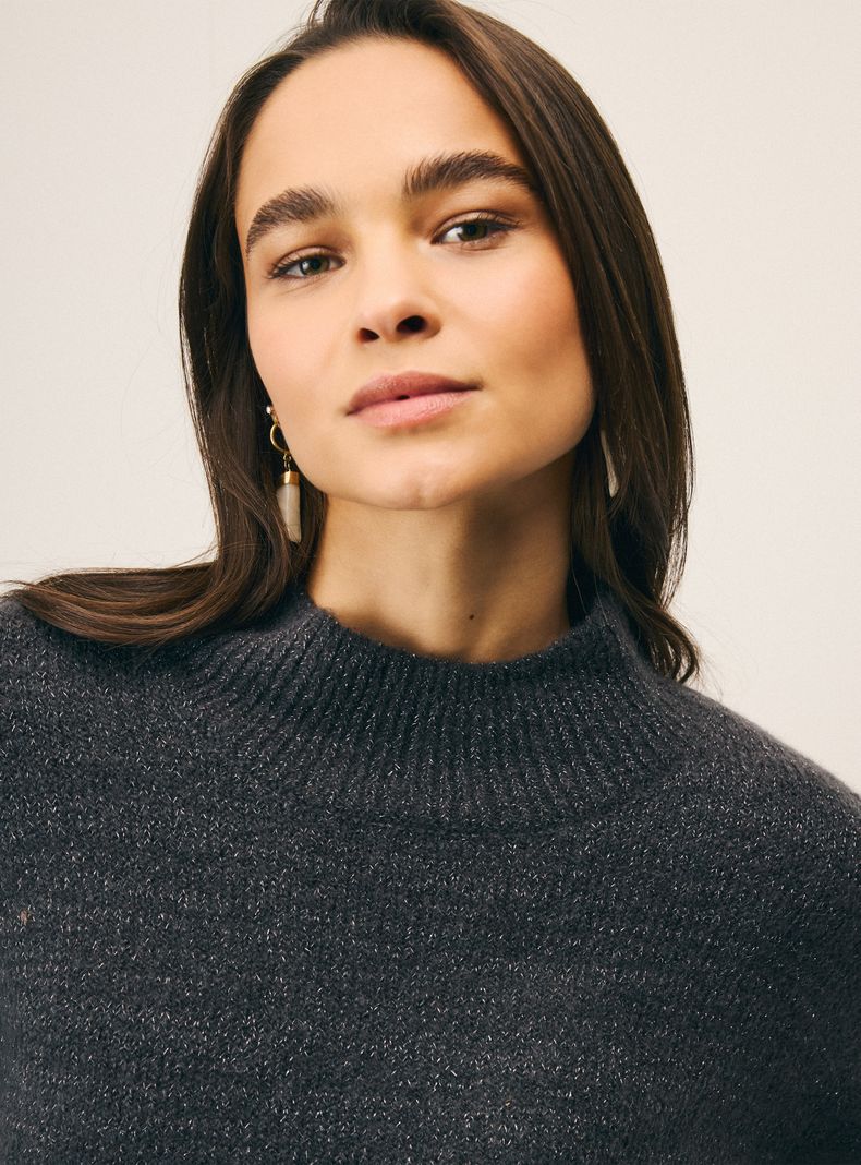 Sweater Cuelllo Alto Tejido con Hilo Metalizado-3