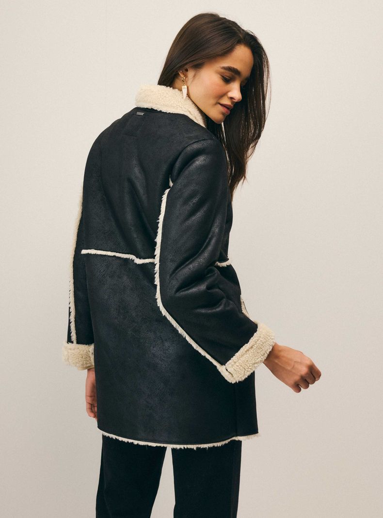 Chaqueta Larga de Cuero Sintético Forrada en Sherpa-1