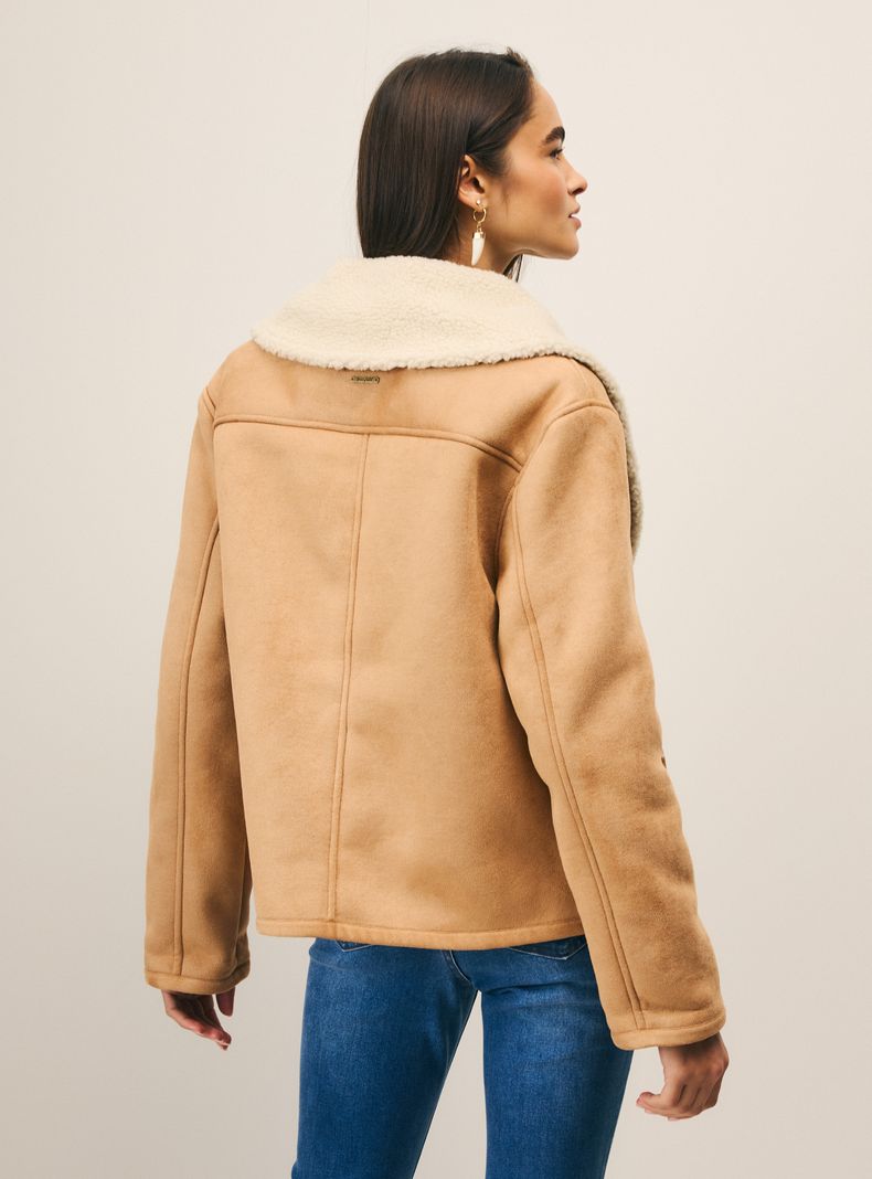 Chaqueta Agamuzada Forrada en Sherpa con Doble Abotonadura-1