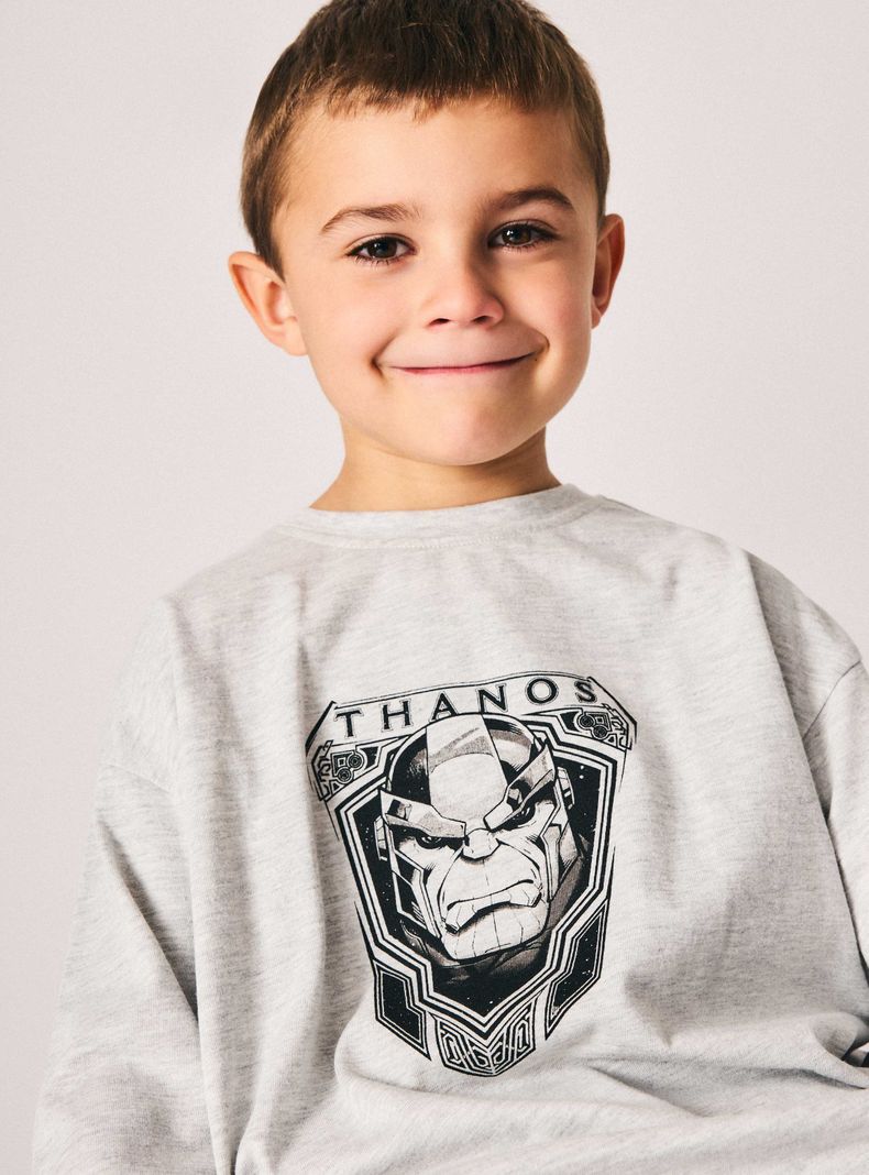 Polera con Print Marvel-4