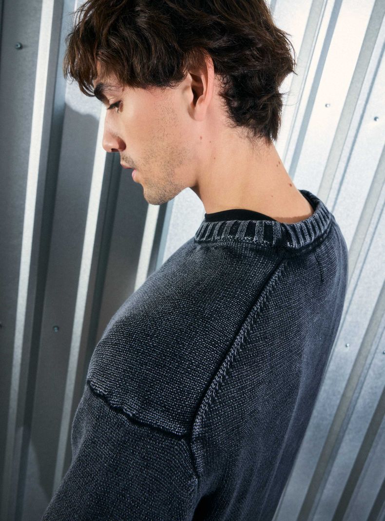 Sweater Liso Efecto Lavado Foster | Paris.cl