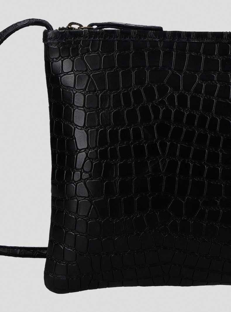 Cartera Crossbody Cuero Croco Negro C del Pilar-4