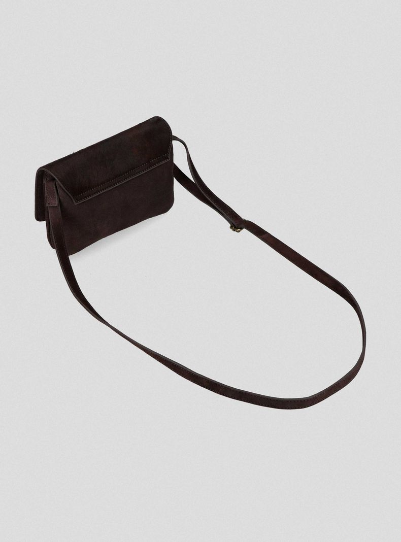 Cartera Crossbody Flap con Textura C del Pilar-2