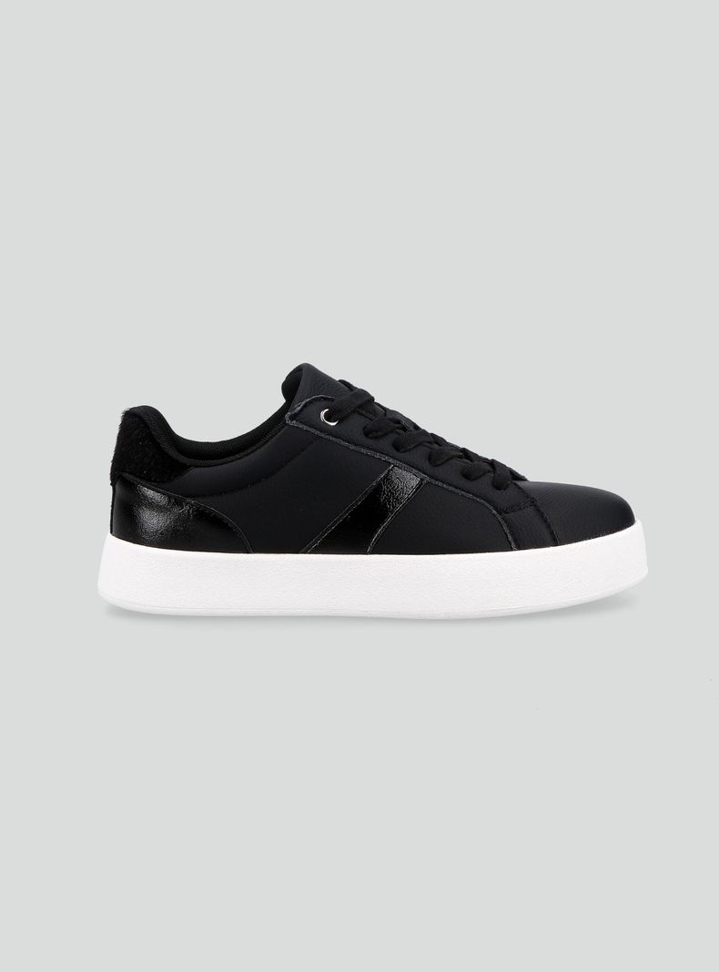 Zapatilla Urbana Plataforma Detalles de Color Mujer