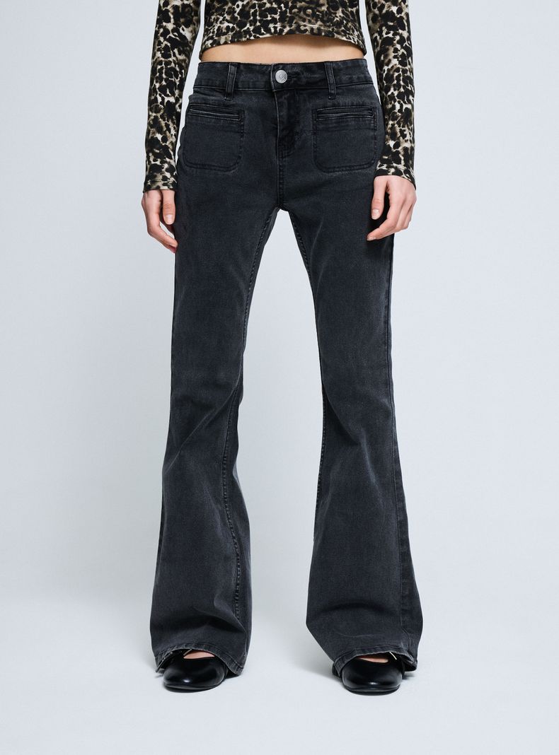 Flared Opposite Opposite - Jeans Flare Low Rise Bolsillos Ribeteados | Ofertitas