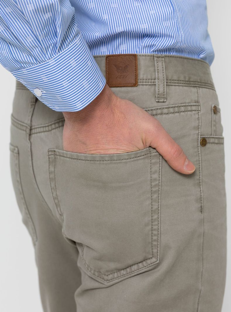 Pantalón Liso 15-2