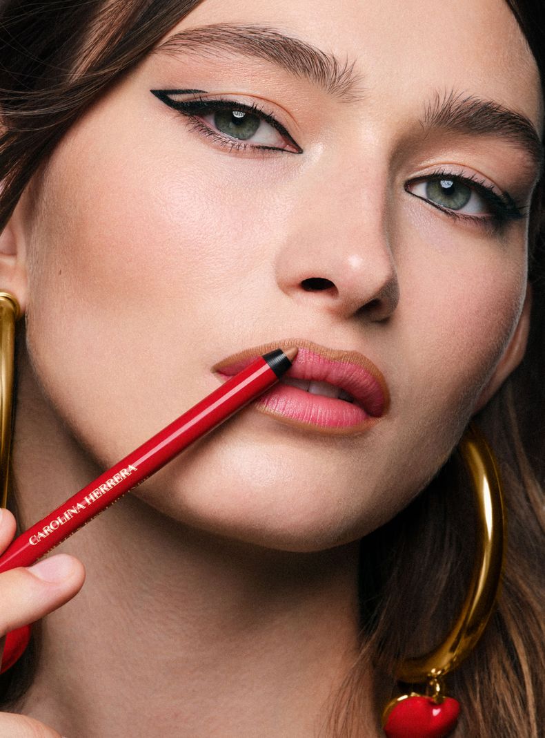 Fabulous Kiss Lip Liner Carolina Herrera Rosewood 1.3 g-4
