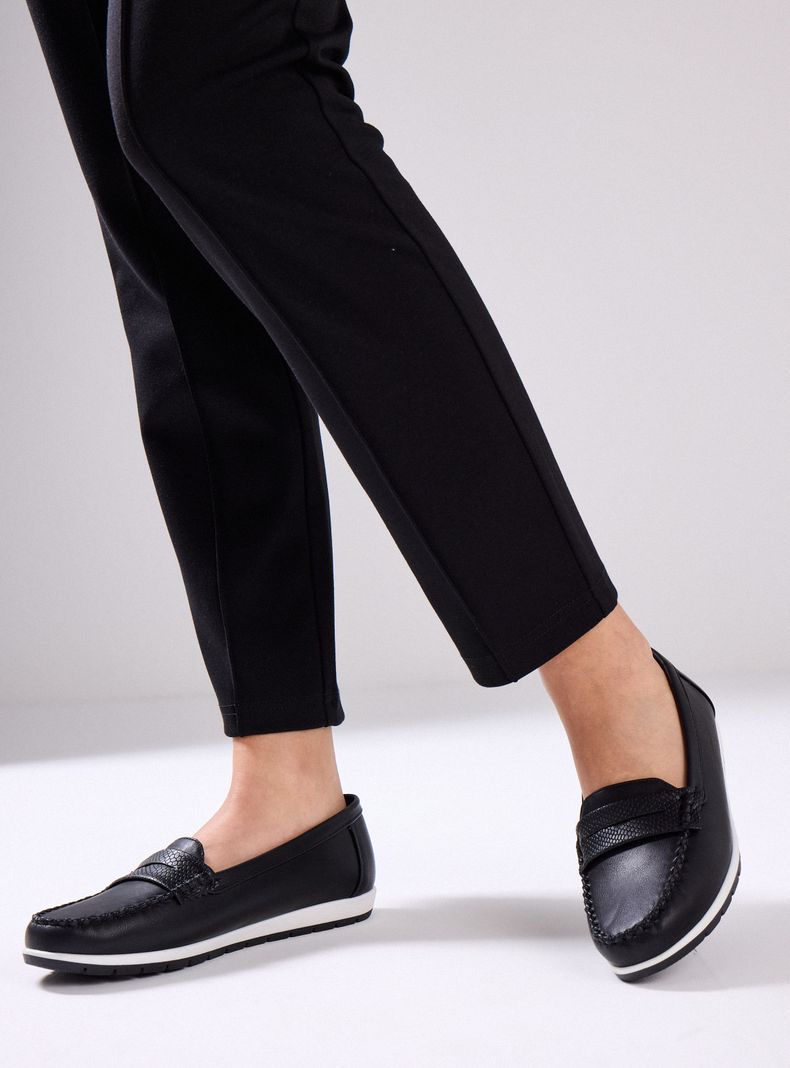 Mocasín  Plano Efecto Cuero Mujer