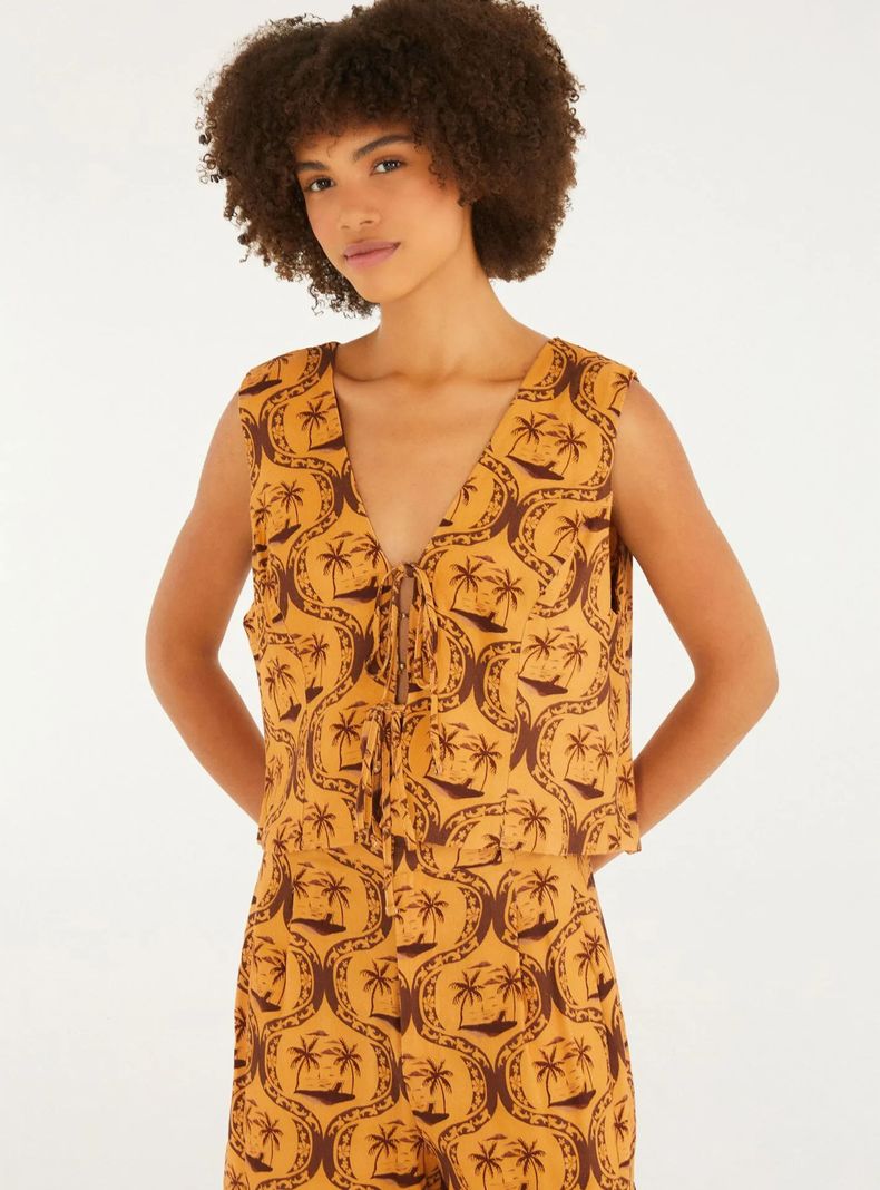 Blusa Vest con Amarras