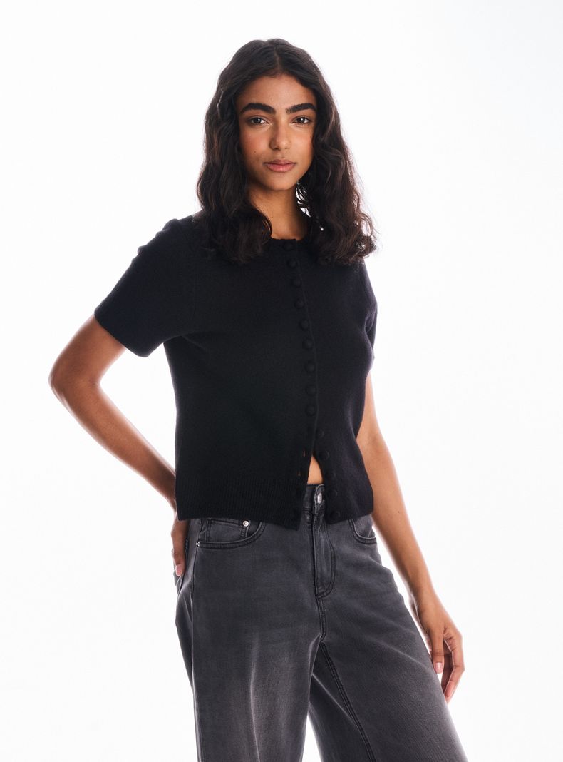 Polera Manga Corta Abotonado