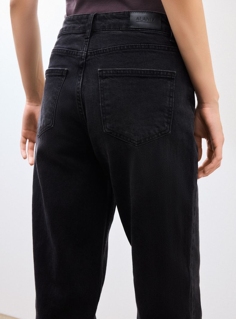Jeans New Mom Variedad de Lavados Alaniz | Paris.cl