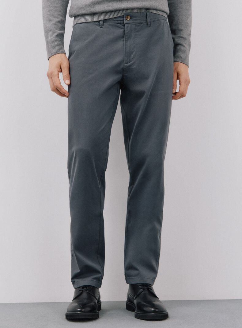 Pantalón Chino Regular Fit Casual