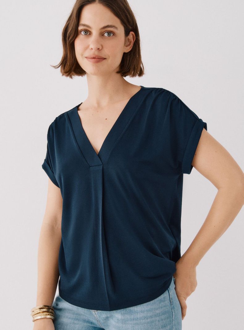 Polera en V Estampada