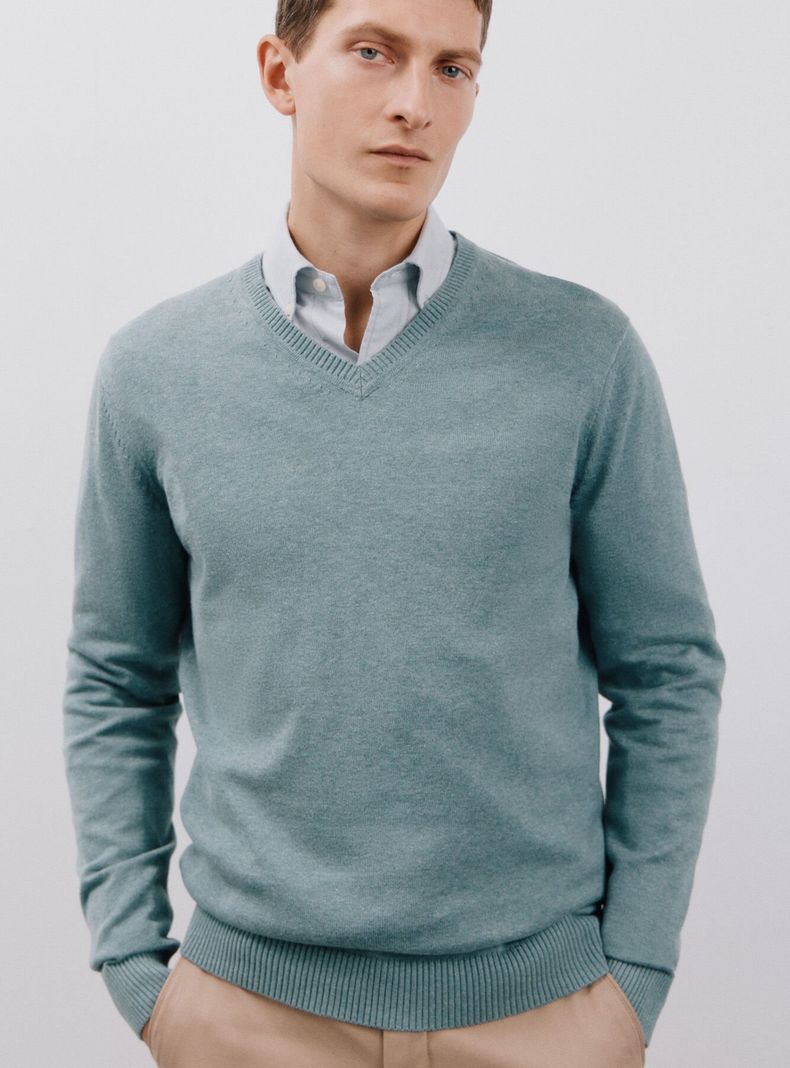 Sweater Algodón Básico Cuello V