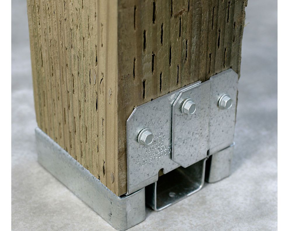 Base para poste 4x4'' Simpson Strong-Tie-1