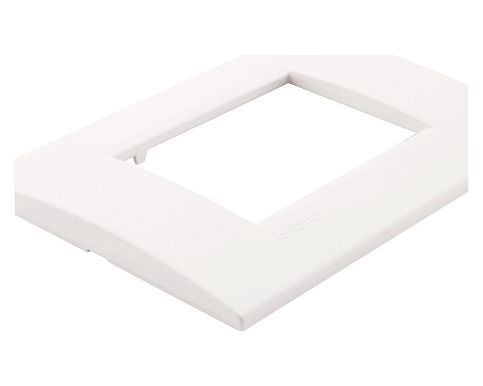 Tapa 3 módulos blanco Bticino-1