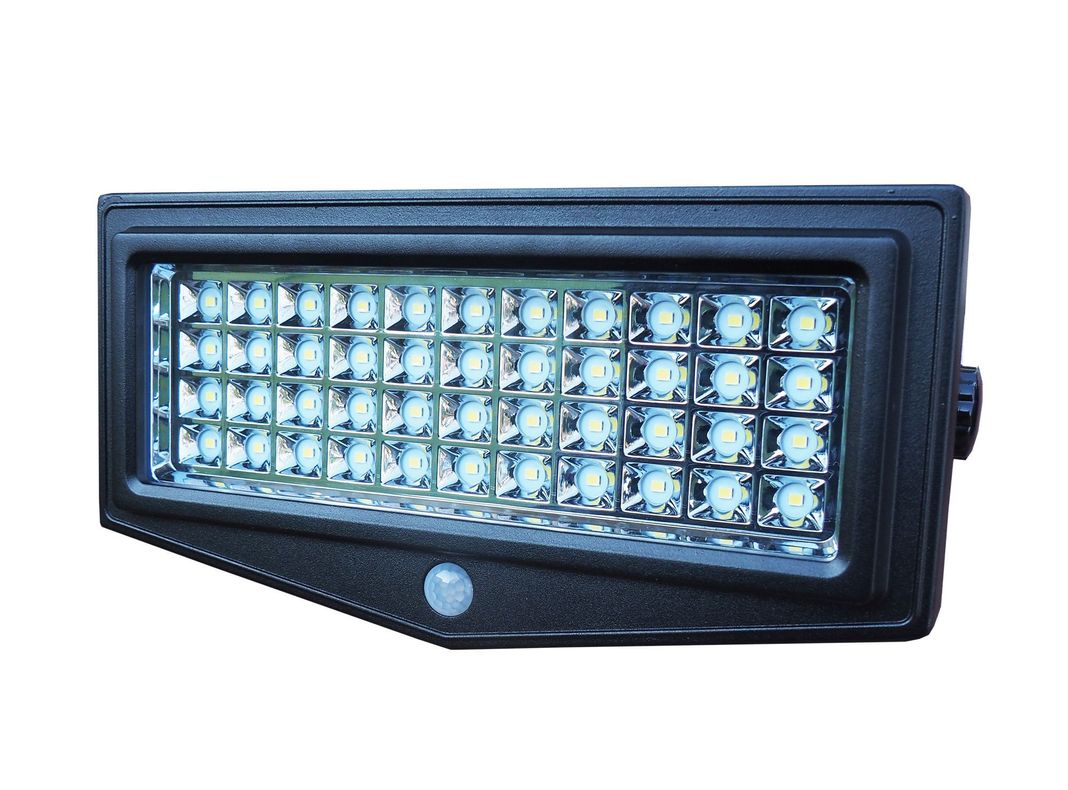 Reflector solar LED luz cálida 1.000 LM con sensor movimiento Parksolar-1