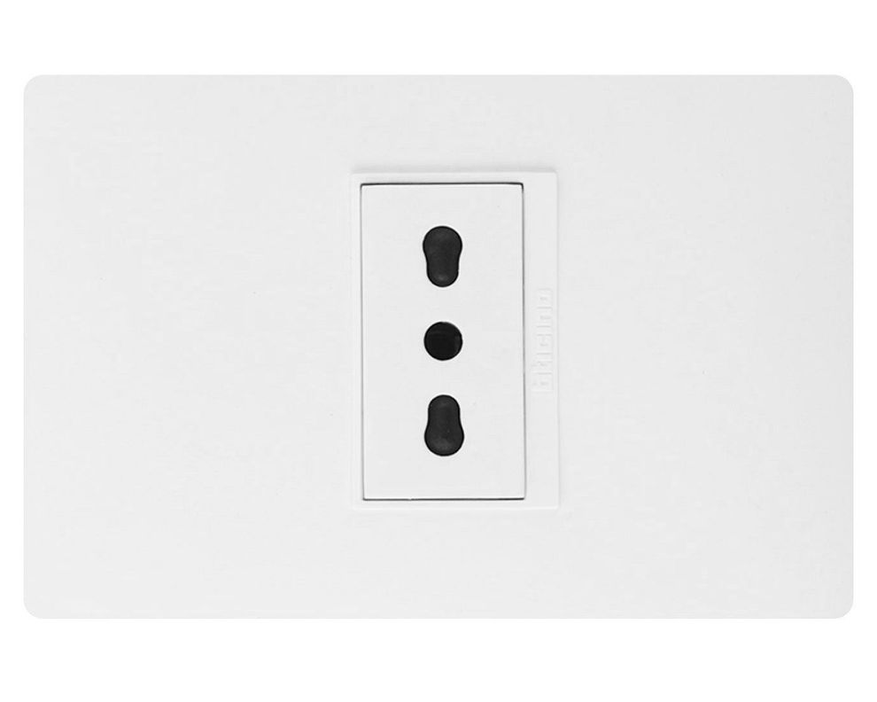 Enchufe armado 10/16A 250V 2P+T bipaso blanco Bticino-0