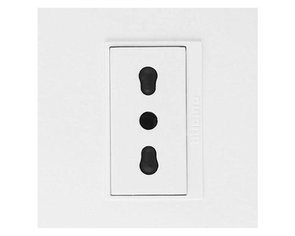 Enchufe armado 10/16A 250V 2P+T bipaso blanco Bticino-1