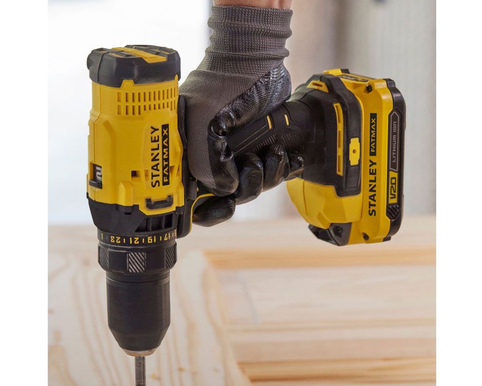 Taladro atornillador 13 mm SCD700C2K-B2 Stanley-4