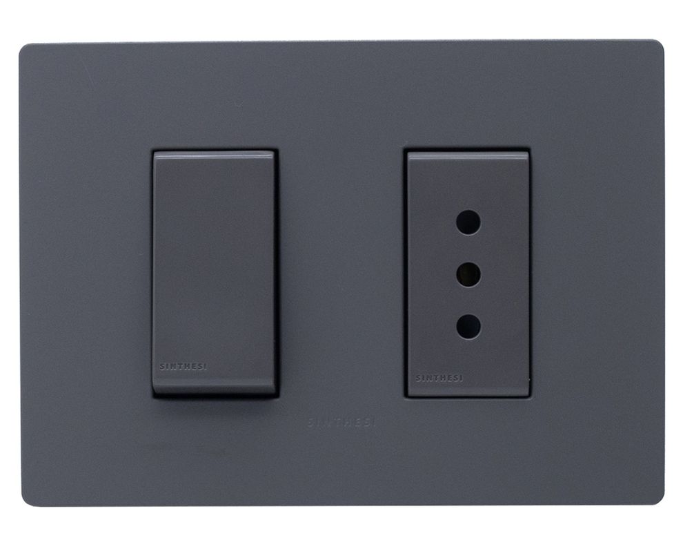 Placa armada 9/12 + toma corriente 10A S32 10A 2500W grey mate-0