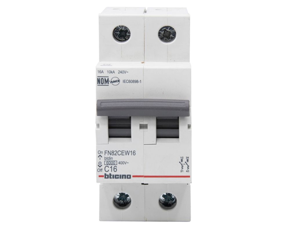 Interruptor automático bipolar 2 módulos 16A 6KA-0