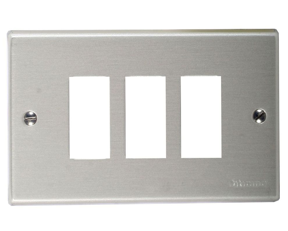 Caja para 3 módulos magic ip 55 115 x 103 x 60 mm Bticino-0