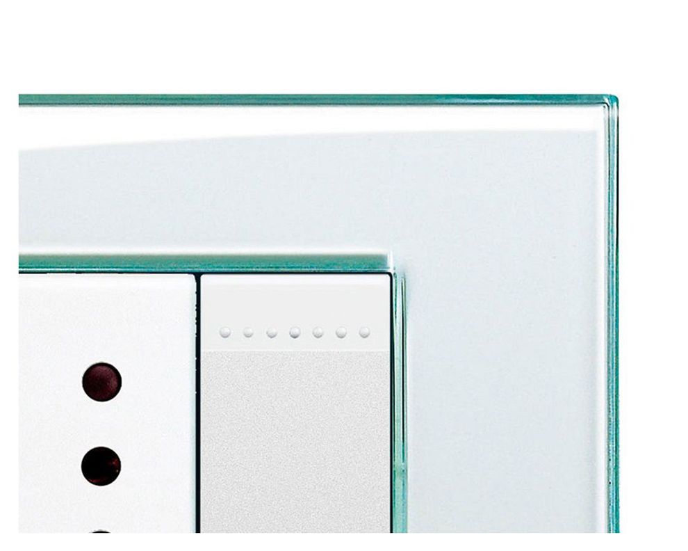Interruptor simple con placa Kristal Bticino-2
