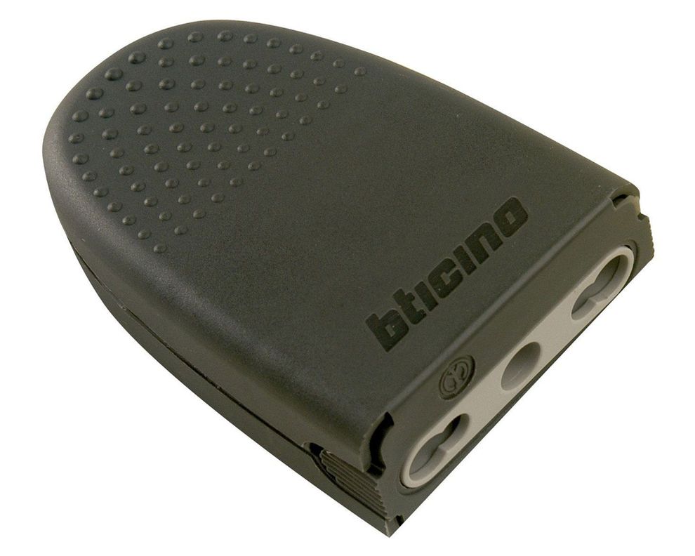 Enchufe hembra volante 10 / 16 amp Bticino-0