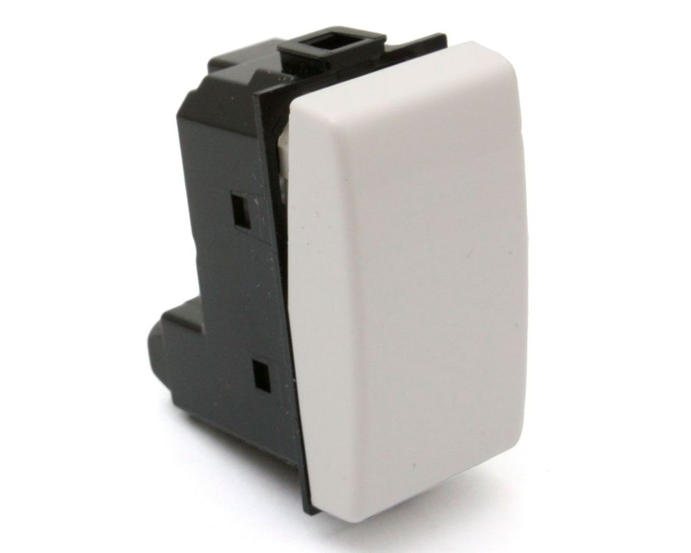 Modulo interruptor simple 9/12 blanco matix Bticino-0