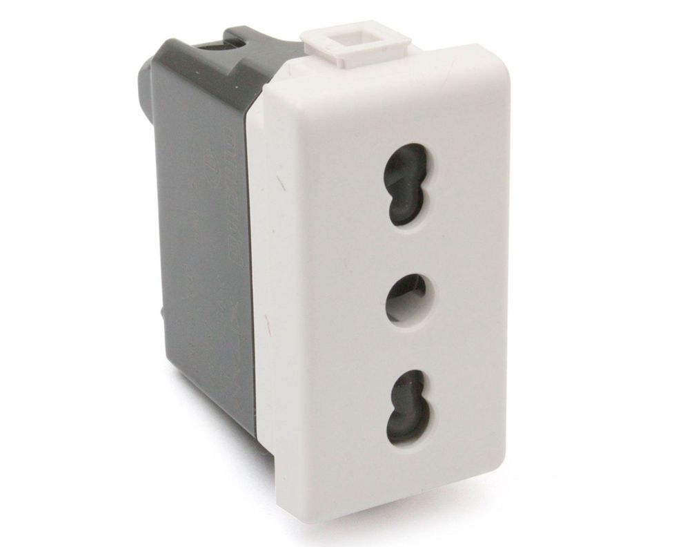 Modulo enchufe hembra 10/16 a 2 p+t blanco matix Bticino-0