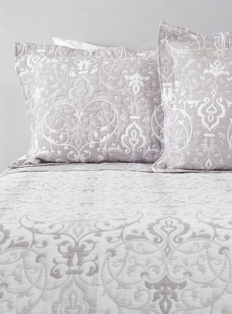Cubrecama Jacquard Luberon Gris 2 Plazas-1