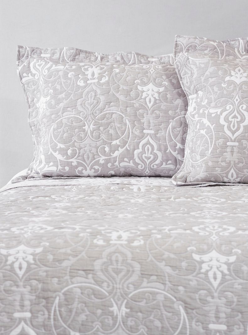 Cubrecama Jacquard Luberon Gris Super King-0