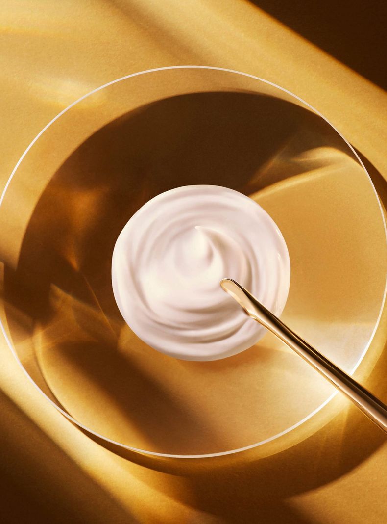 Crema Hidratante Re-Nutriv Ultimate Diamond Sculpted Transformation Creme Moisturizer 50 ml-4