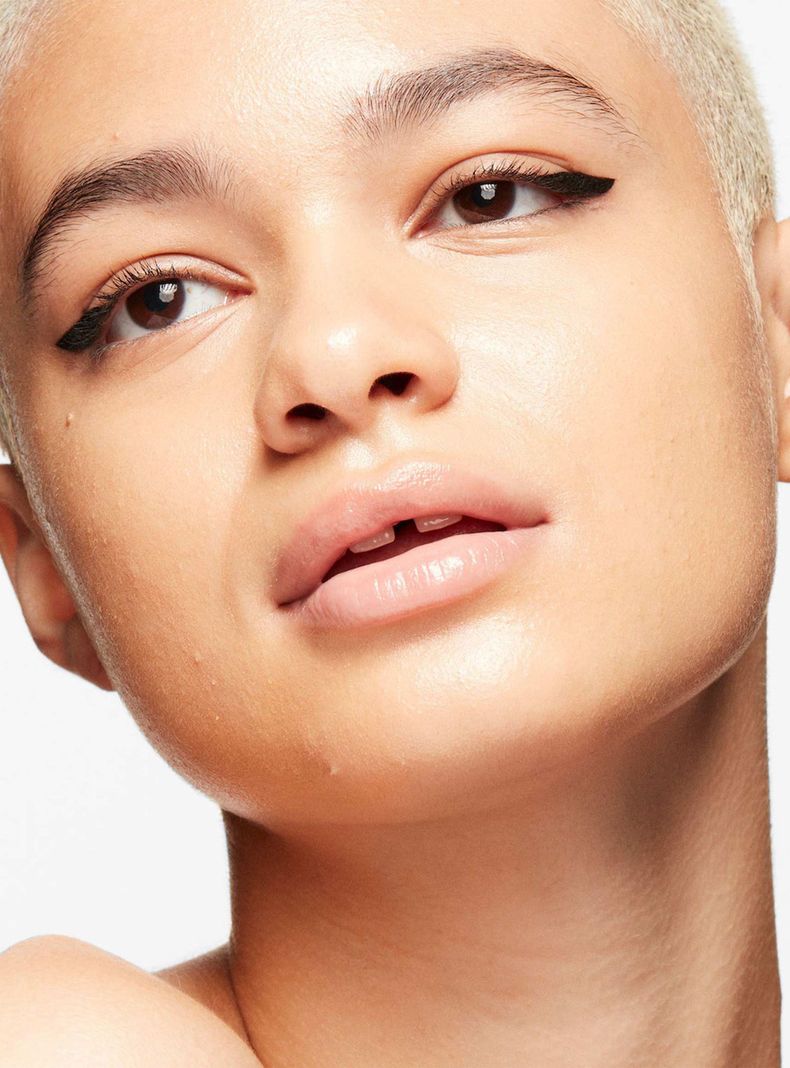 Base de Maquillaje M·A·C Strobe Dewy Skin Medium 1-3