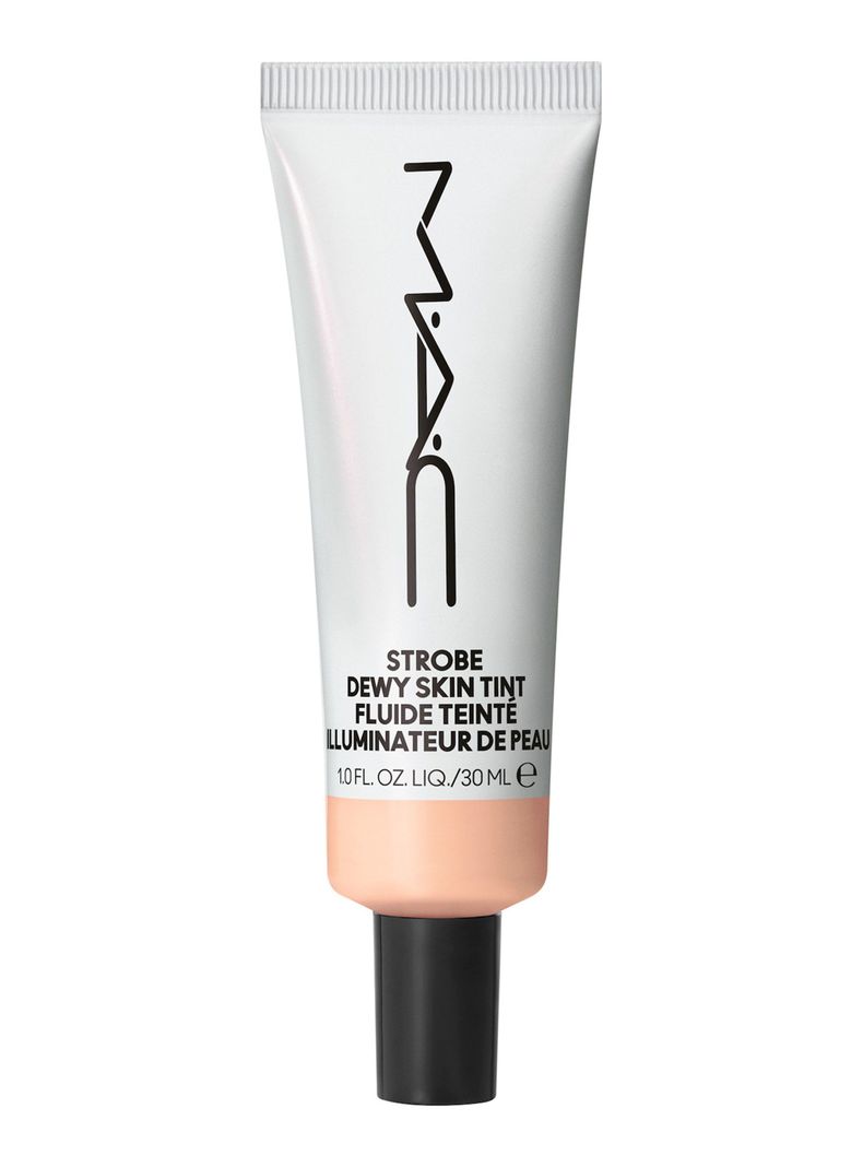 Base de Maquillaje M·A·C Strobe Dewy Skin Light 3