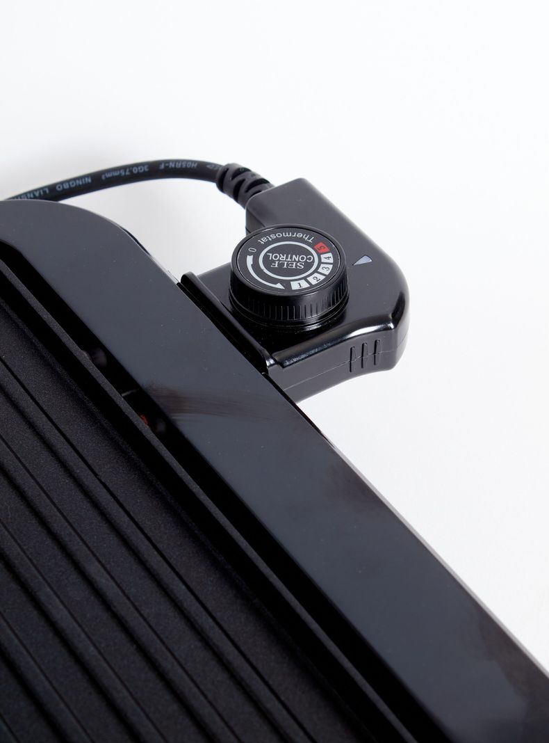 Parrilla Eléctrica 2000W EG410020 Negro-2