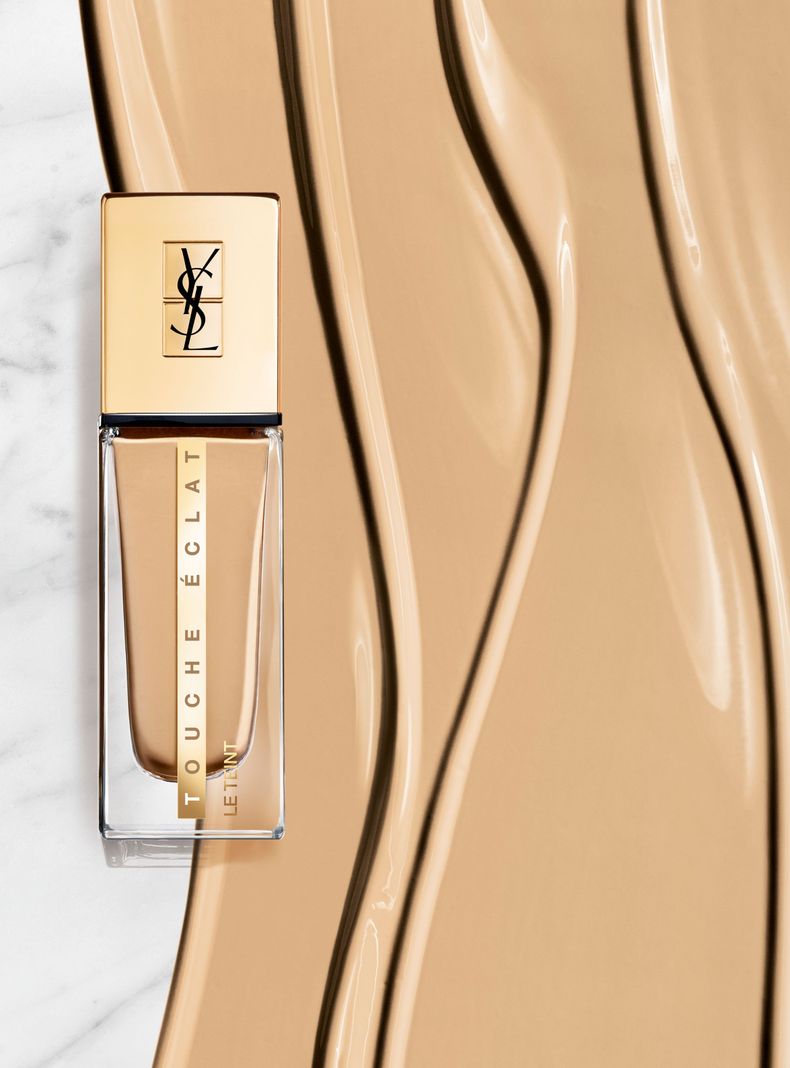 Base Yves Saint Laurent Maquillaje Touche Eclat Le Teint Renovación B20-2