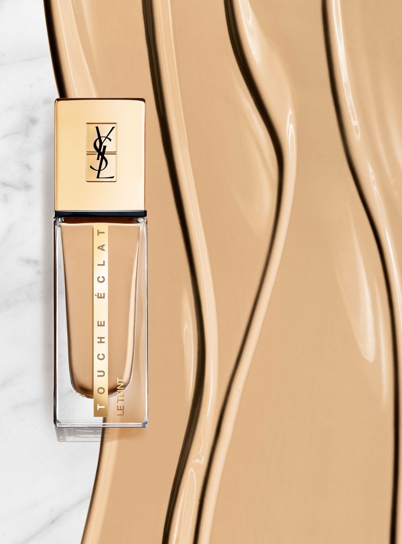 Base Yves Saint Laurent Maquillaje Touche Eclat Le Teint Renovación B30-2