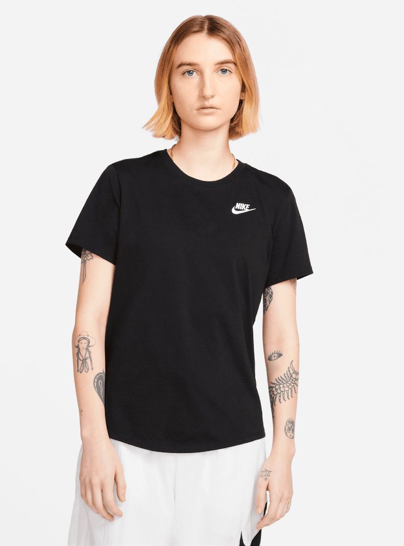 Polera Sportswear Tee Club Essentials-0