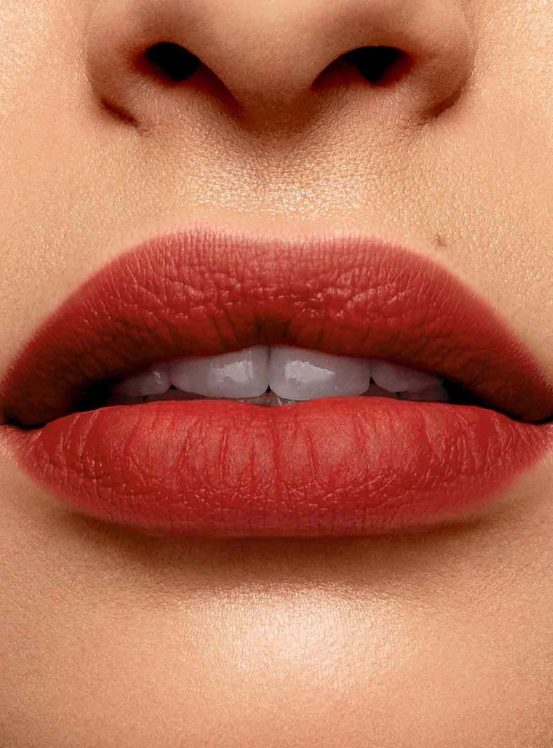 Labial L'Absolu Rouge Intimatte Lancôme 196 French Touch 3.4g-4