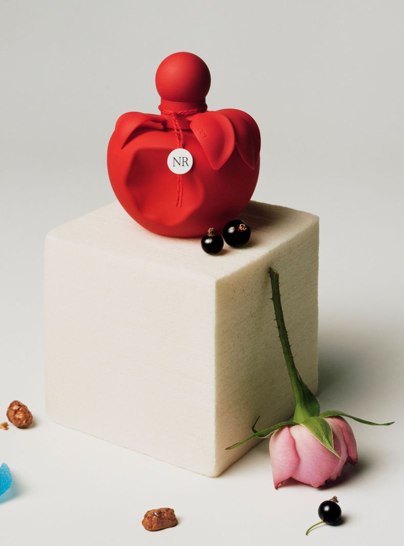 Perfume Nina Ricci Extra Rouge Mujer EDT 50 ml-2