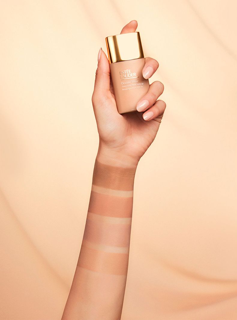 Base De Maquillaje Double Wear Sheer Matte Makeup SPF 20 4N1 Shell beige Estée Lauder-3