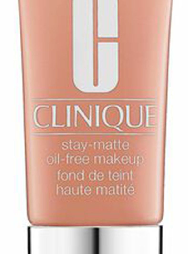 Base Clinique de Maquillaje Stay Matte Oil Free Beige-1
