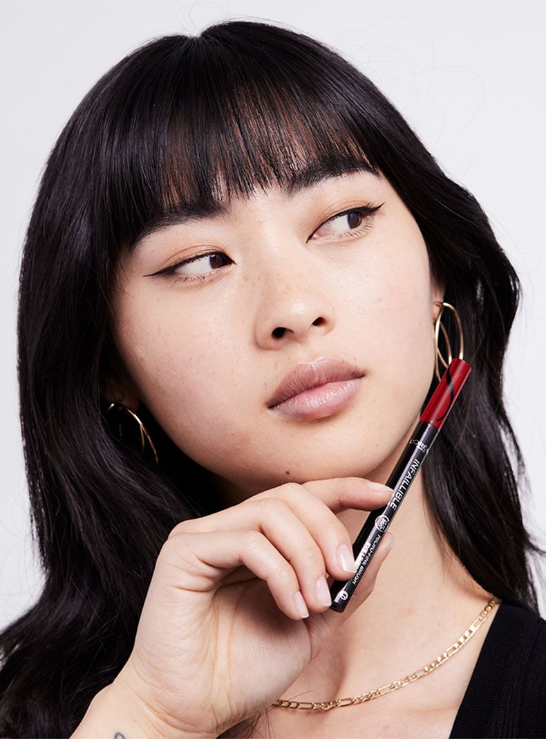 Delineador de Ojos Infallible Miro Liner 01 Obsidian 0.6g-5