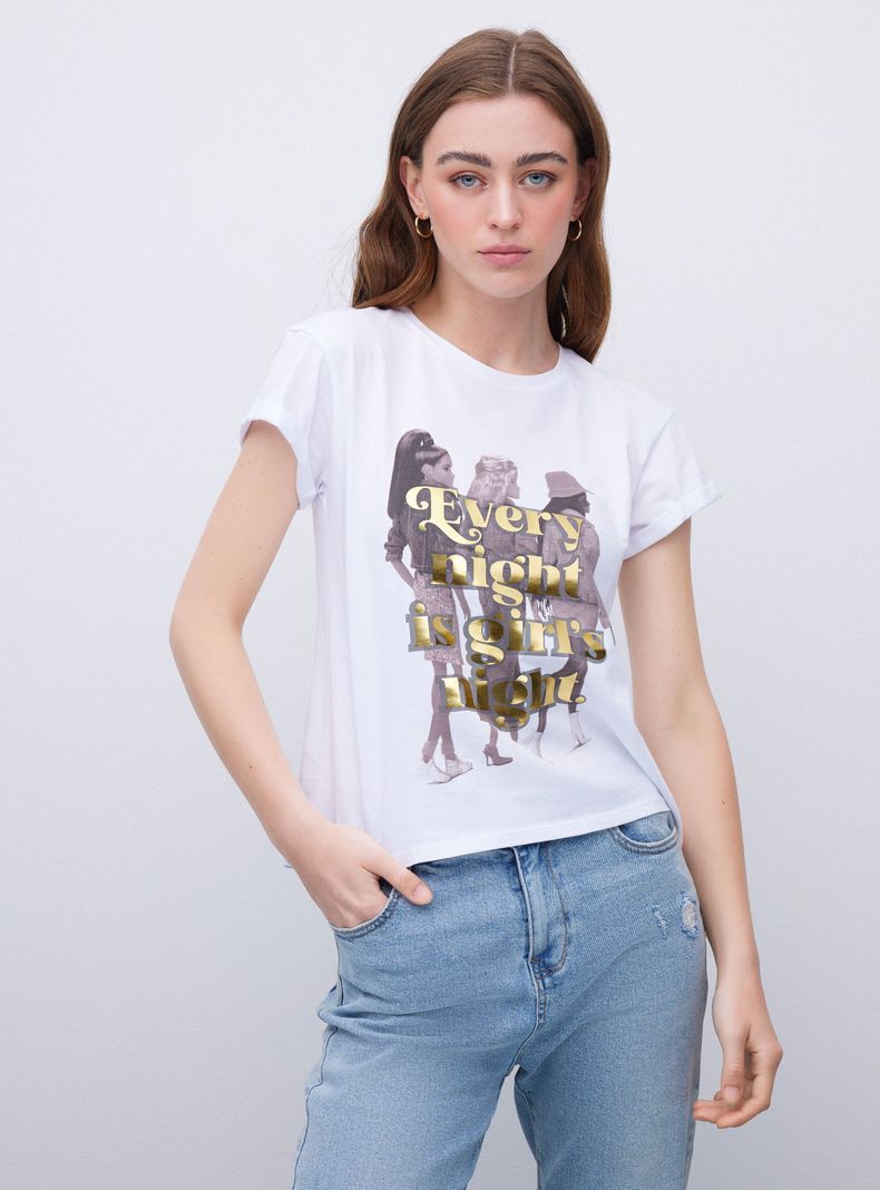 Polera Gráfica Estampado Barbie 1-0